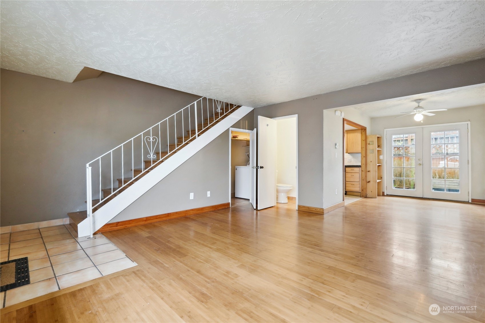 3311 Redwood Avenue #3