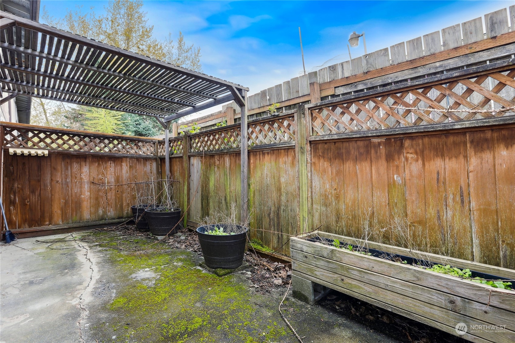 3311 Redwood Avenue #3