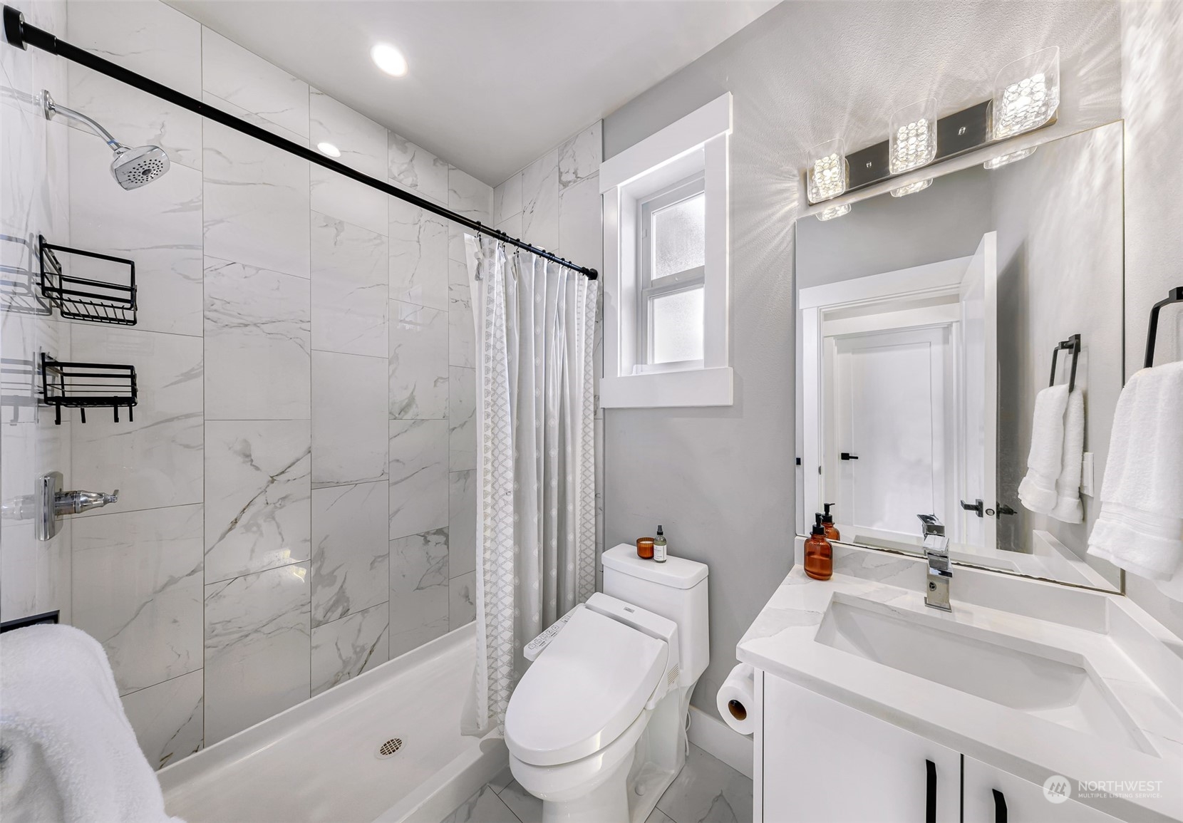 6225 N Beulah Avenue