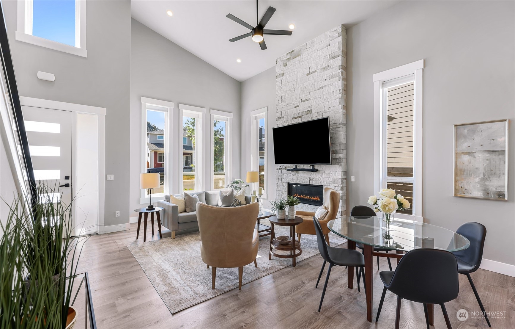 6225 N Beulah Avenue