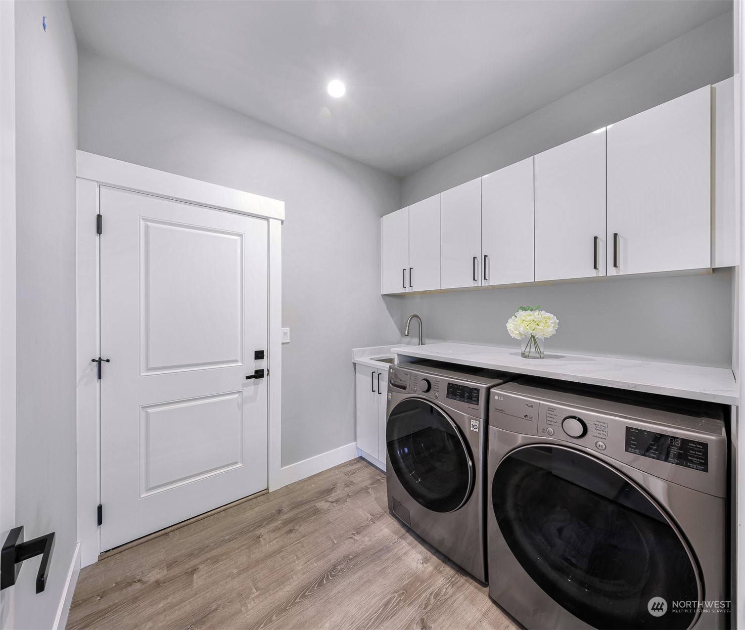 6225 N Beulah Avenue