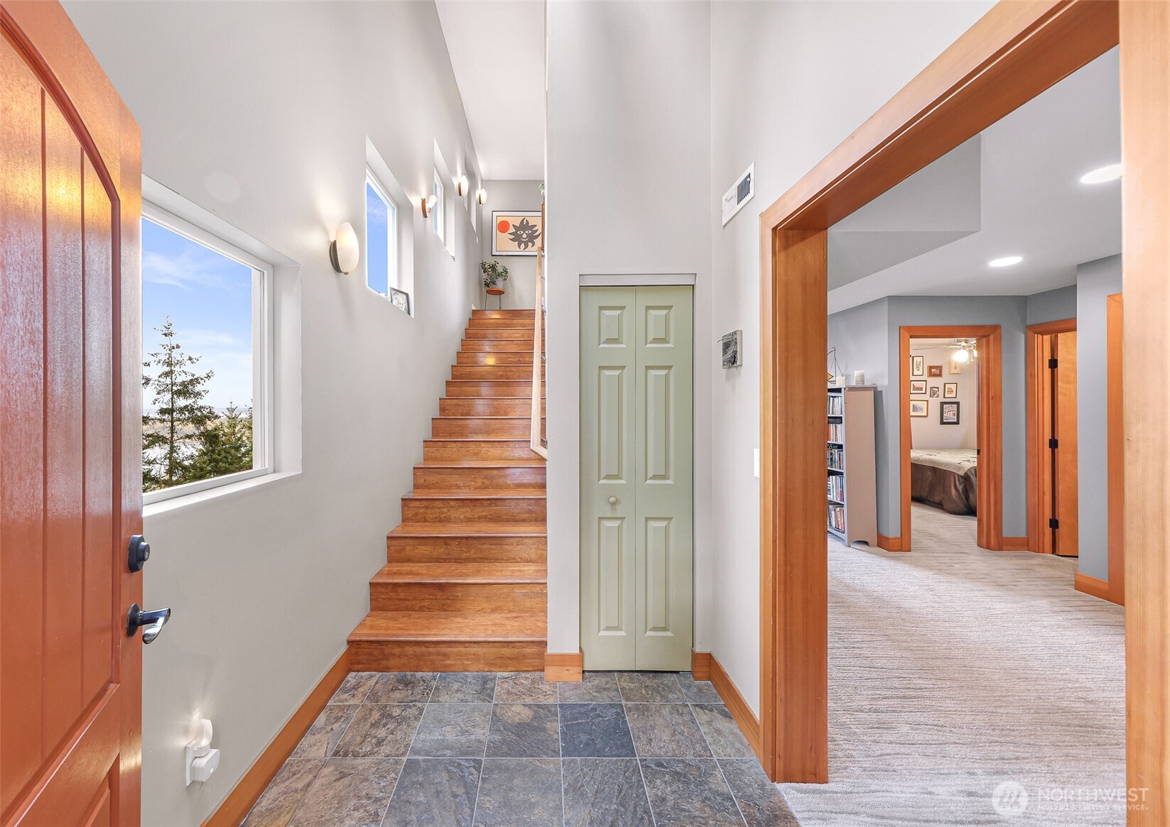 3040 Mt Vista Drive