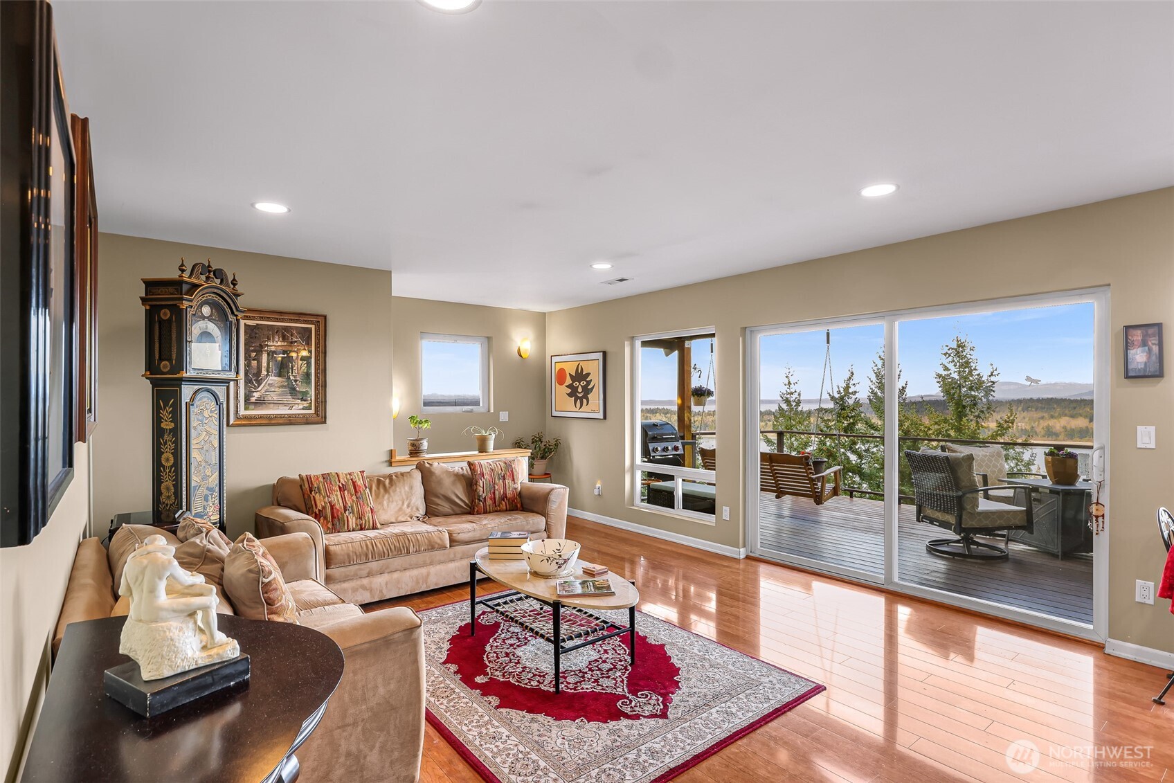 3040 Mt Vista Drive