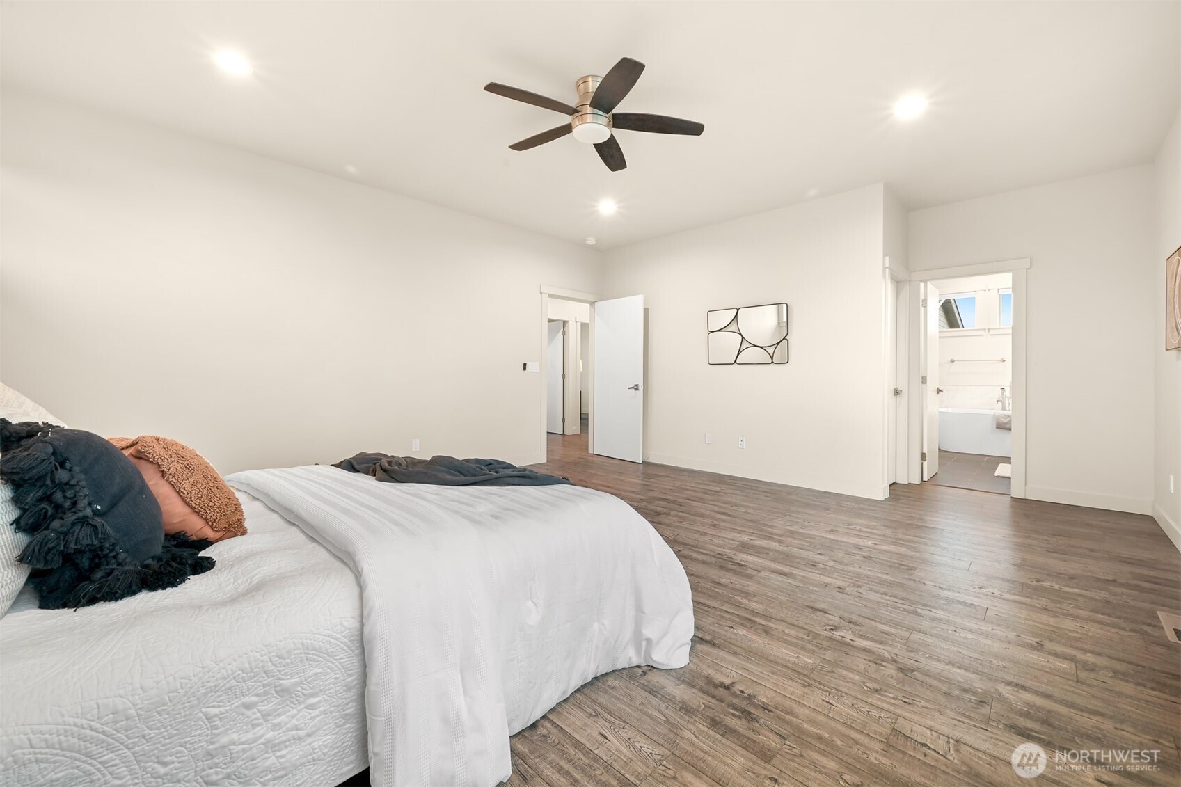 6216 Fernridge Court
