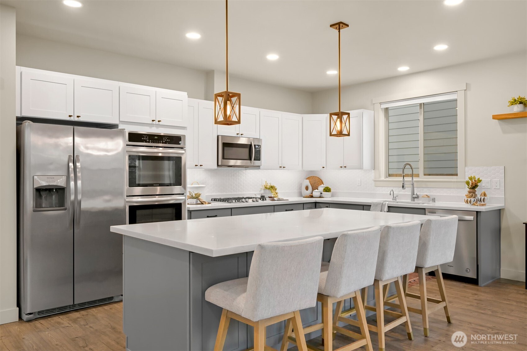 6216 Fernridge Court
