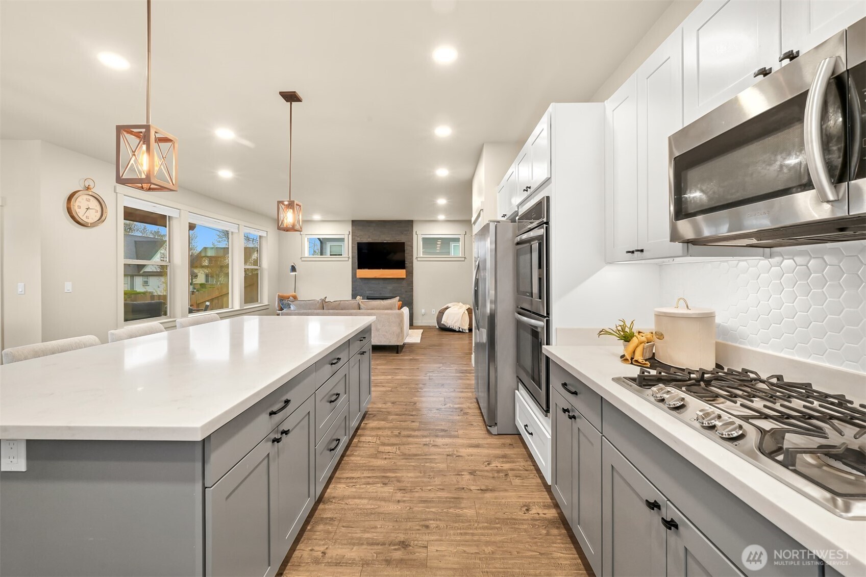 6216 Fernridge Court