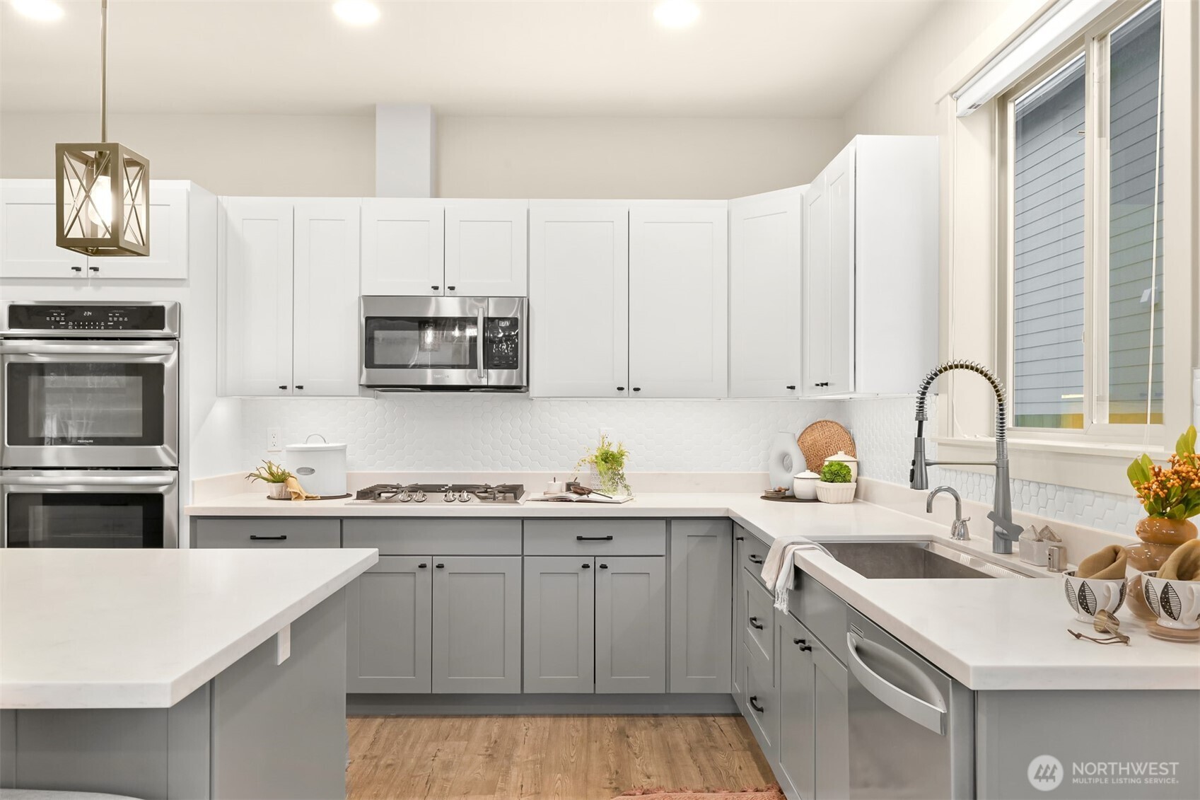 6216 Fernridge Court