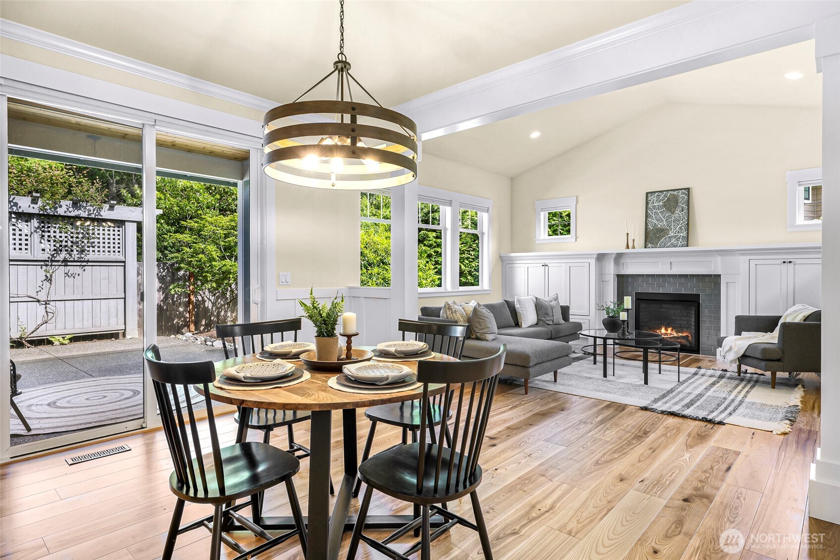 3813 Rock Ridge Parkway