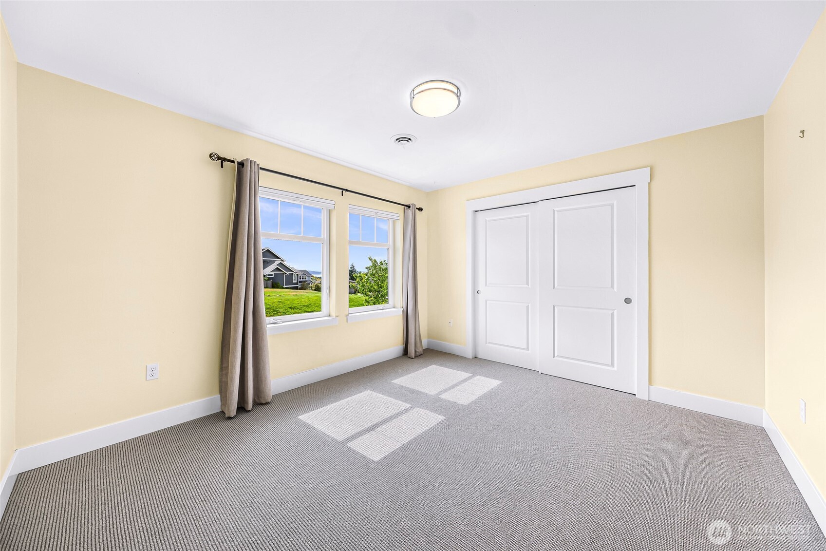 3813 Rock Ridge Parkway