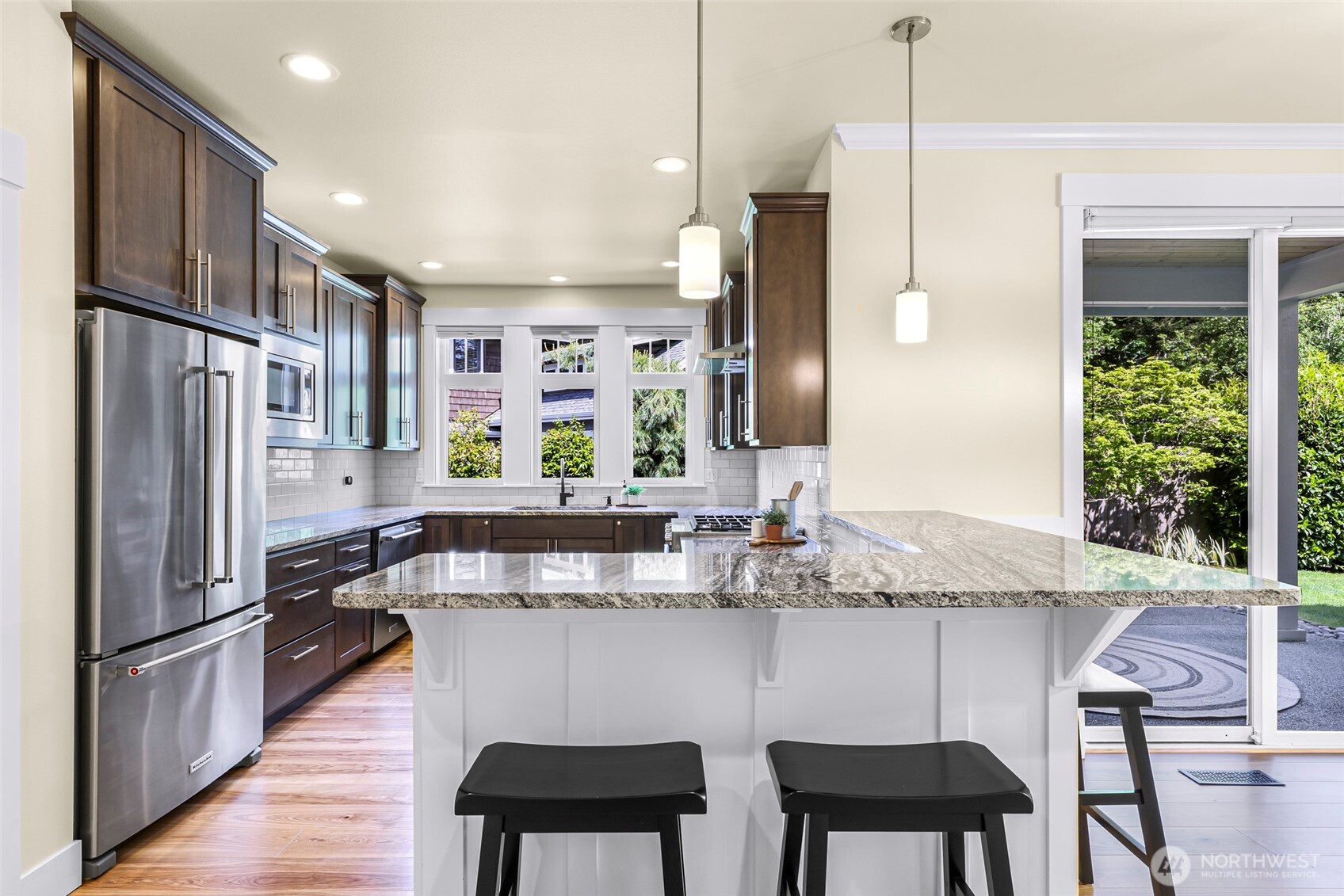 3813 Rock Ridge Parkway