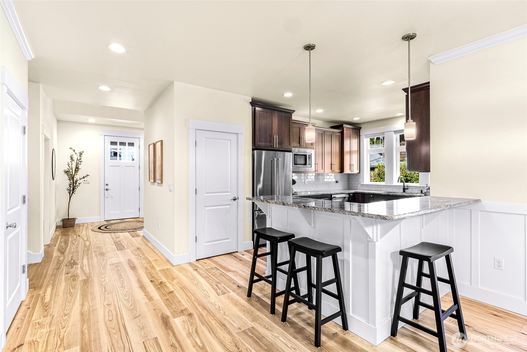 3813 Rock Ridge Parkway