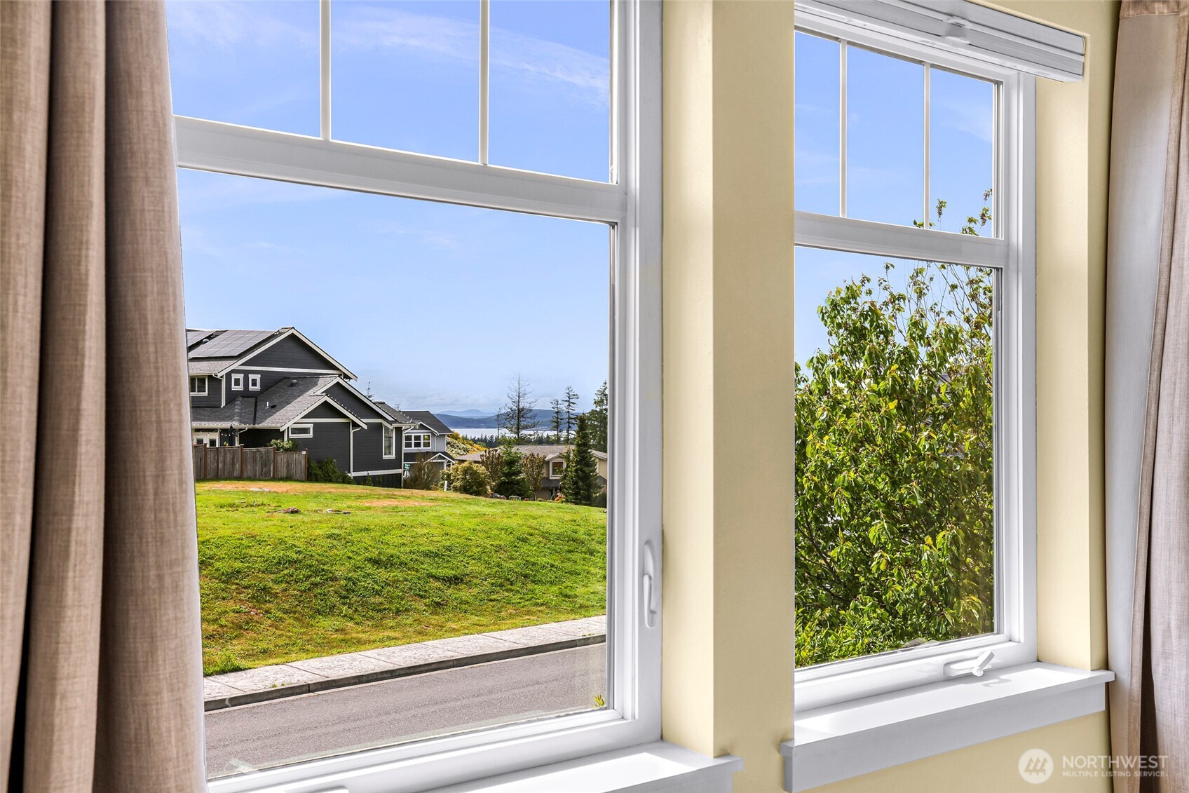 3813 Rock Ridge Parkway