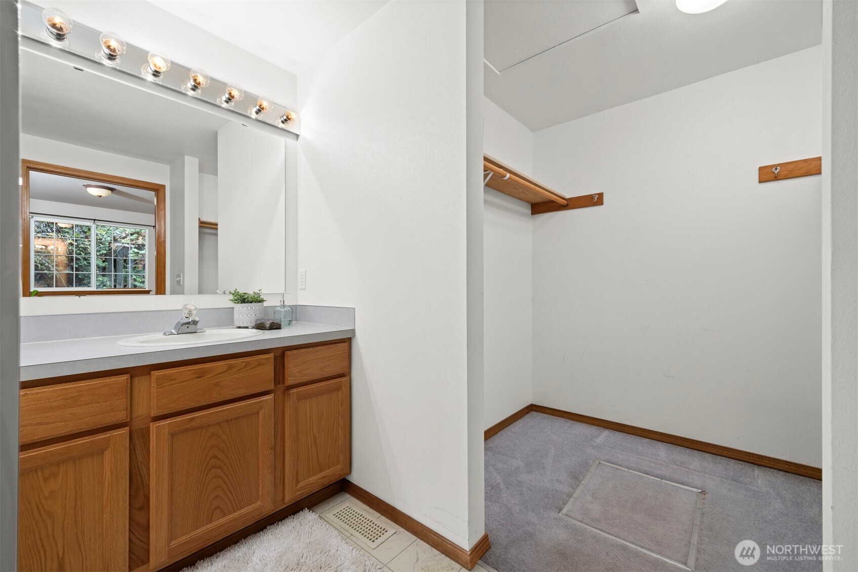 820 N 8th Street Unit: B