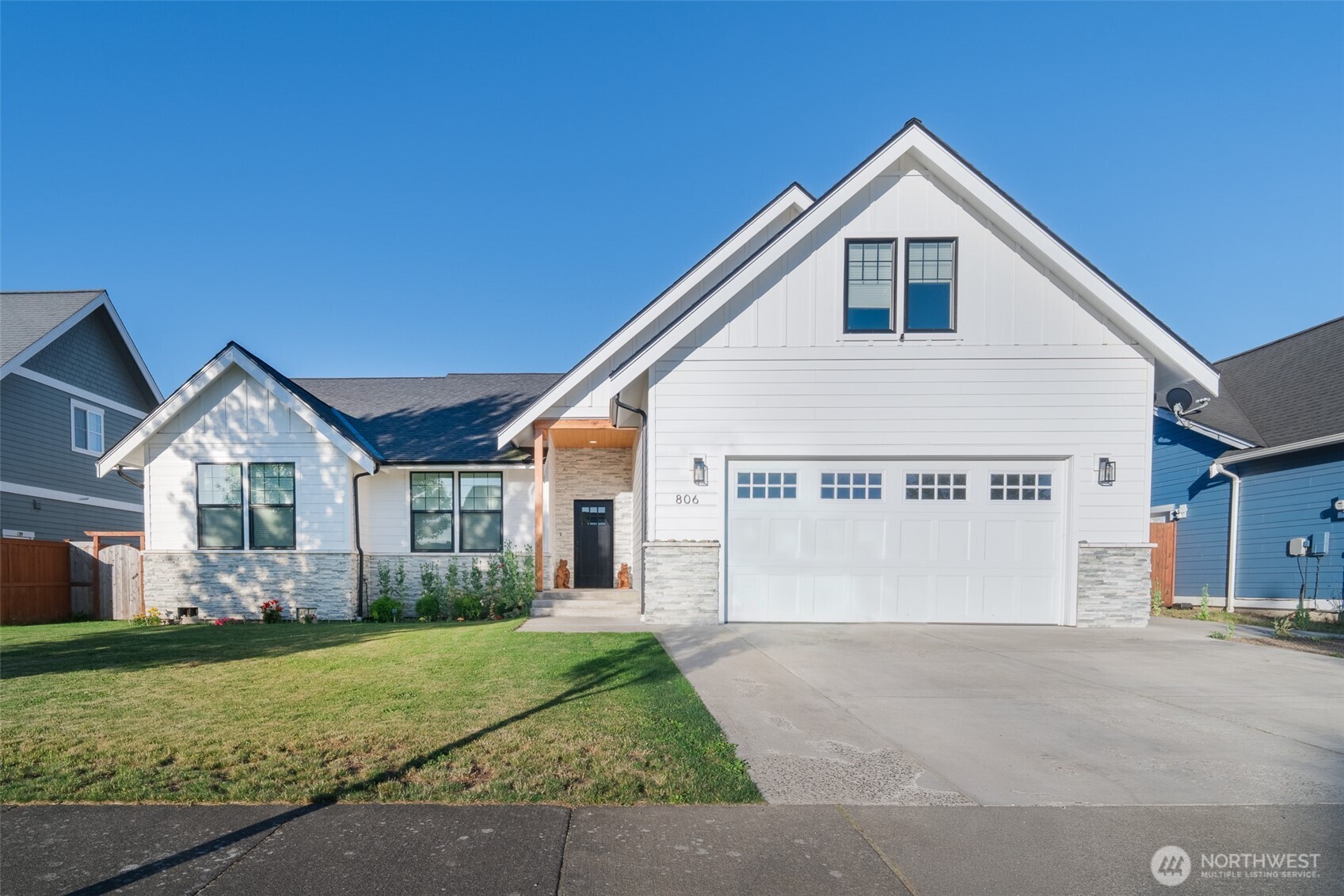 806 Mapleridge Drive