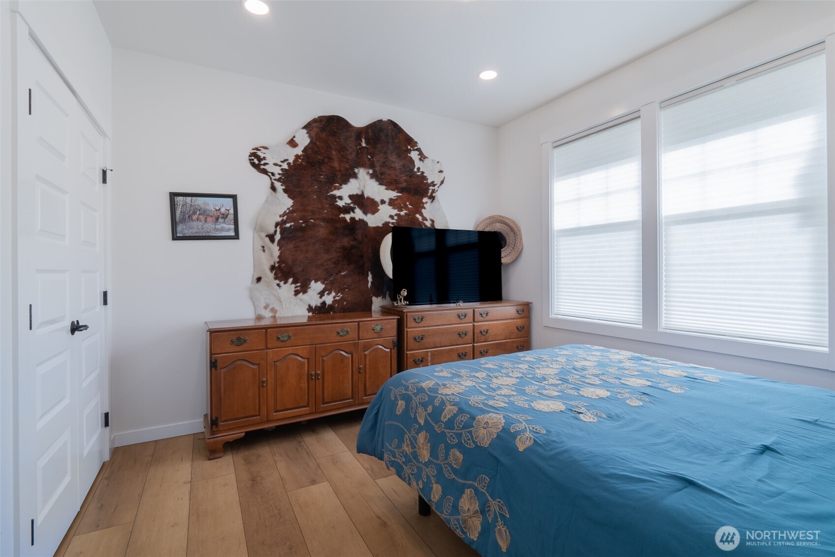 806 Mapleridge Drive