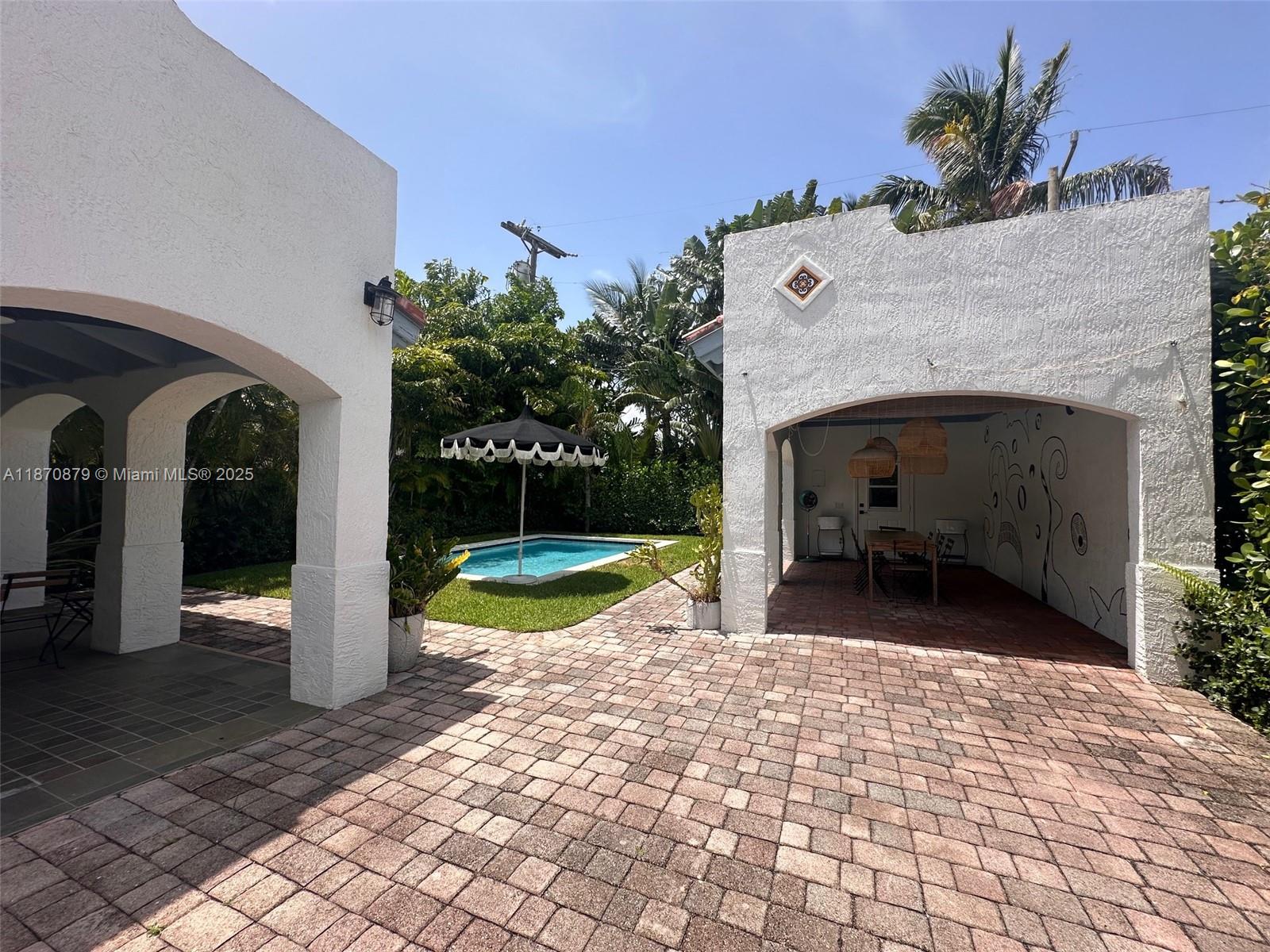 375 Plymouth Rd