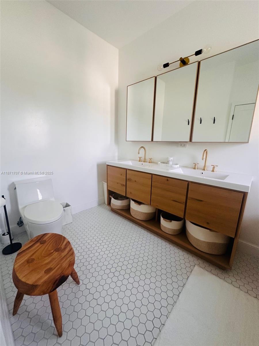 375 Plymouth Rd # 0