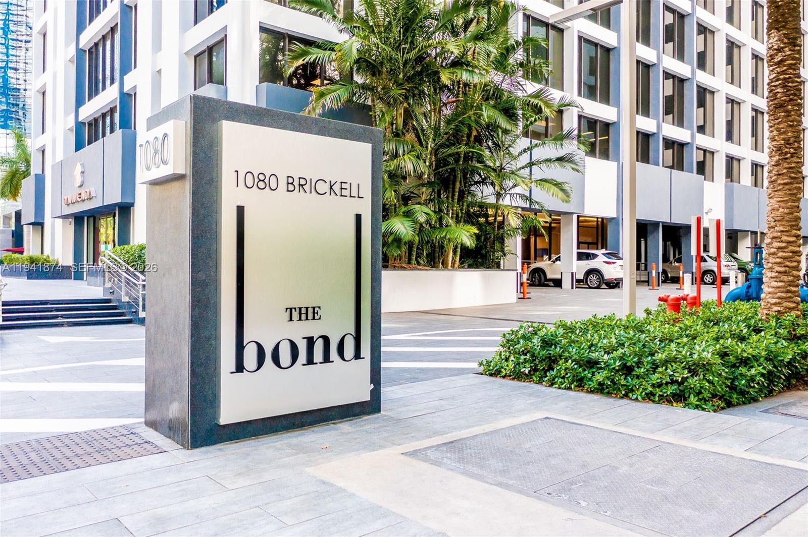 1080 Brickell Ave # 3901 Unit: 3900-3901