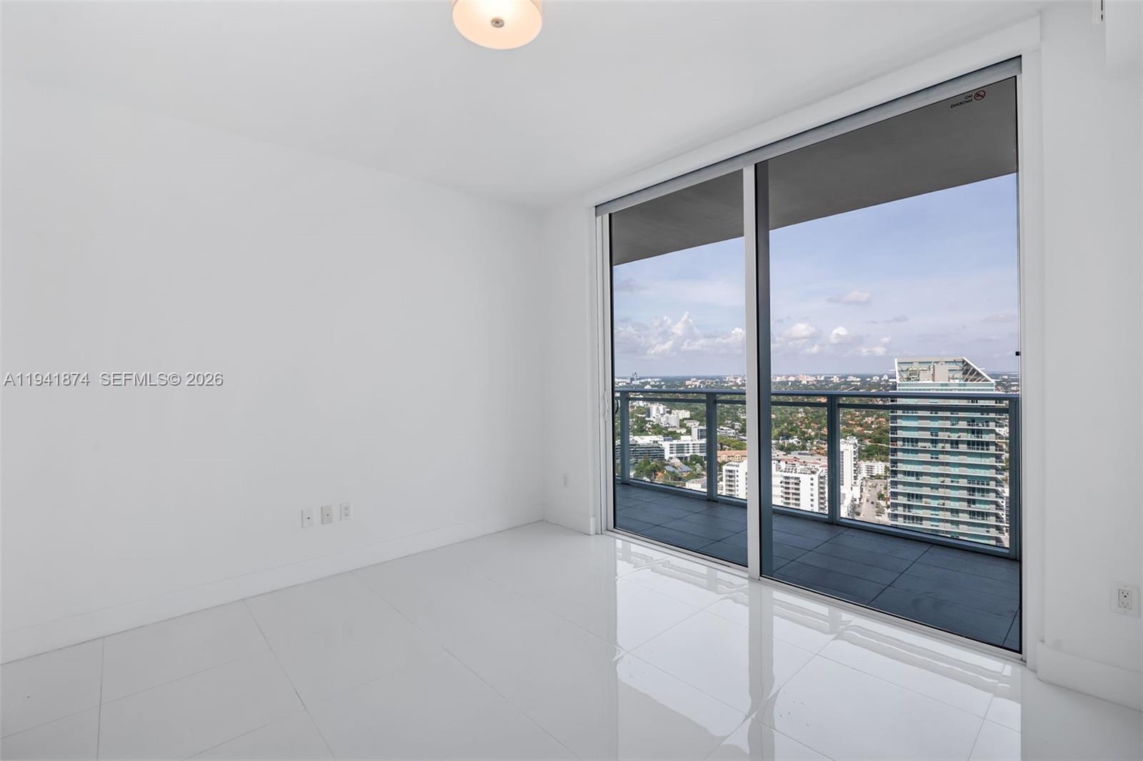 1080 Brickell Ave # 3901 Unit: 3900-3901