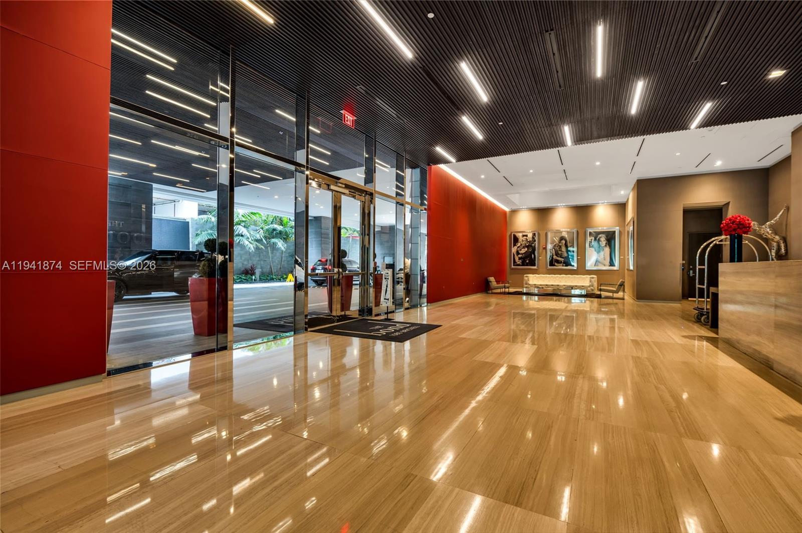 1080 Brickell Ave # 3901 Unit: 3900-3901