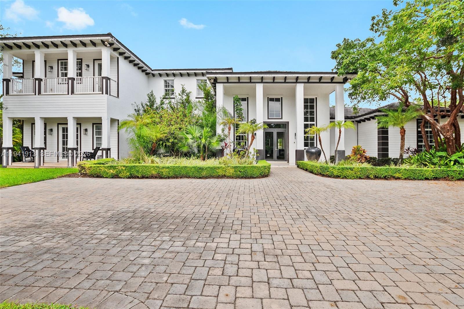 5901 Rolling Road Dr