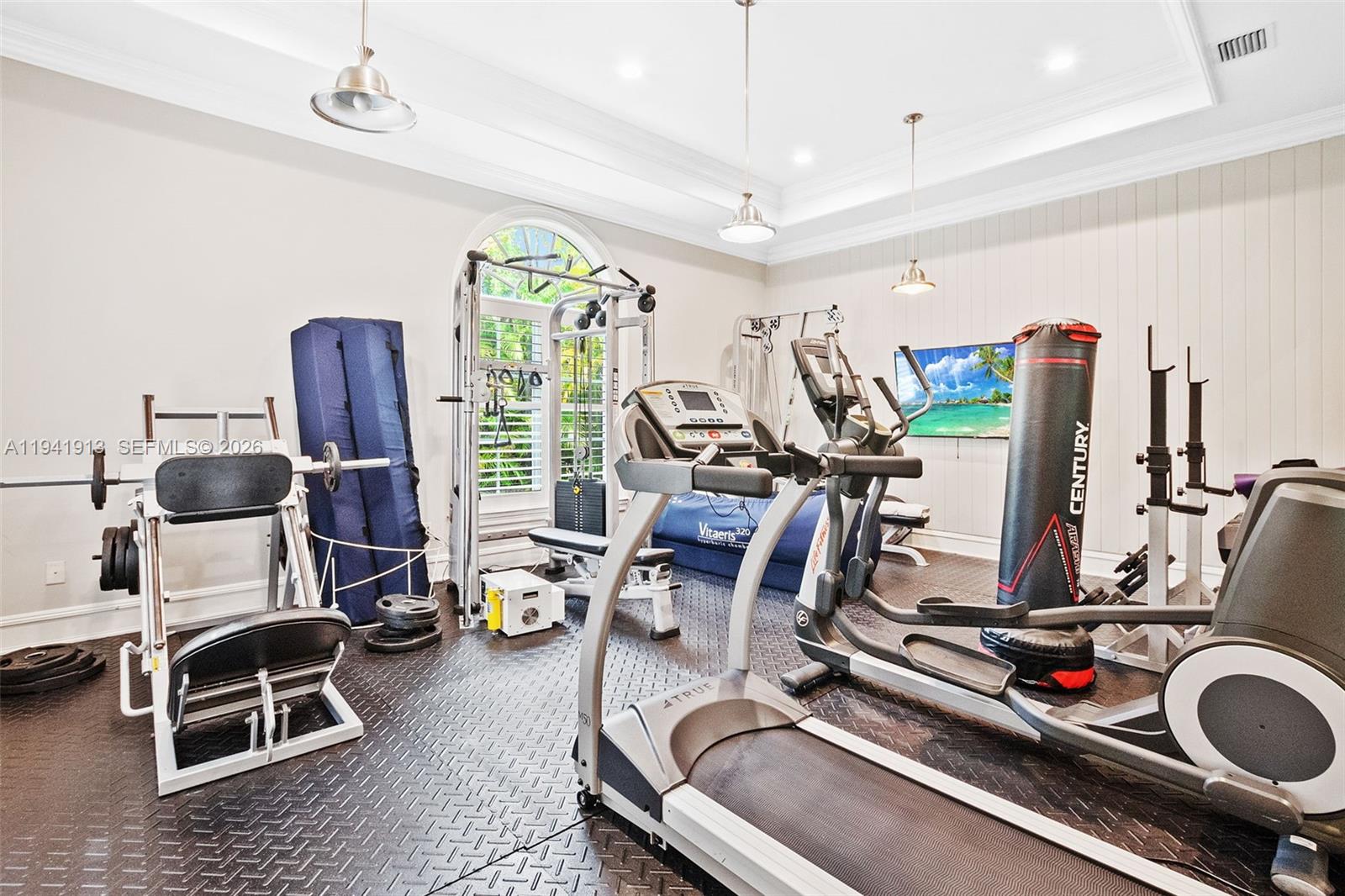 5901 Rolling Road Dr