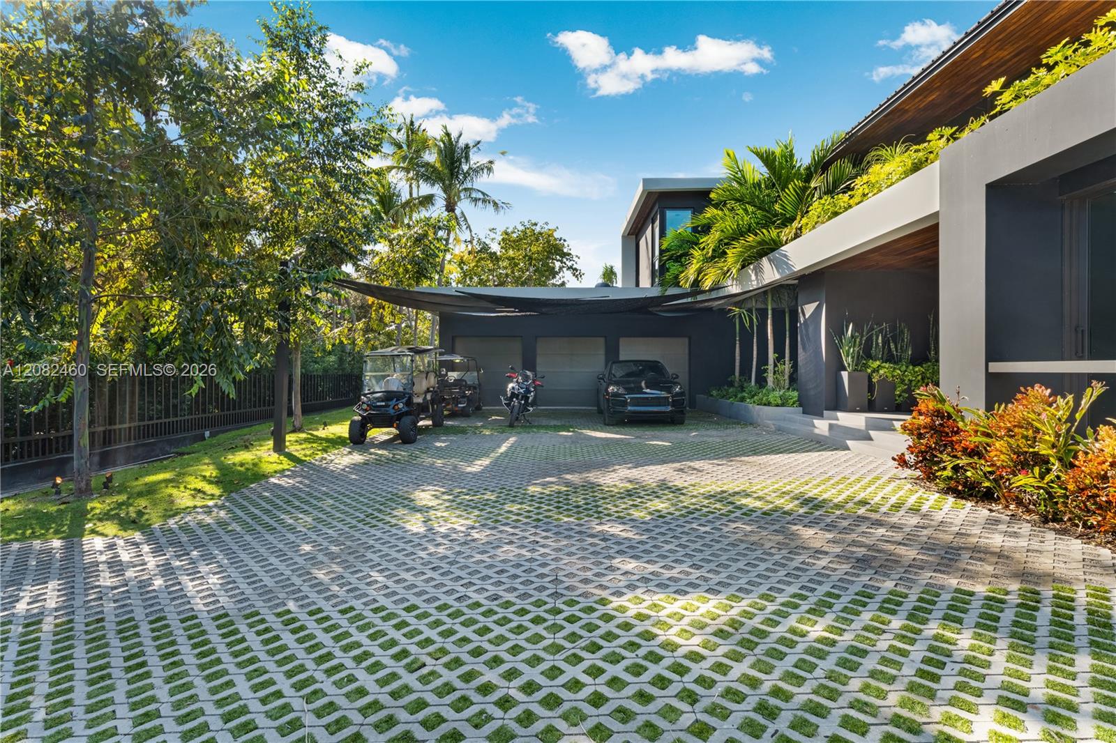 131 Cape Florida Dr