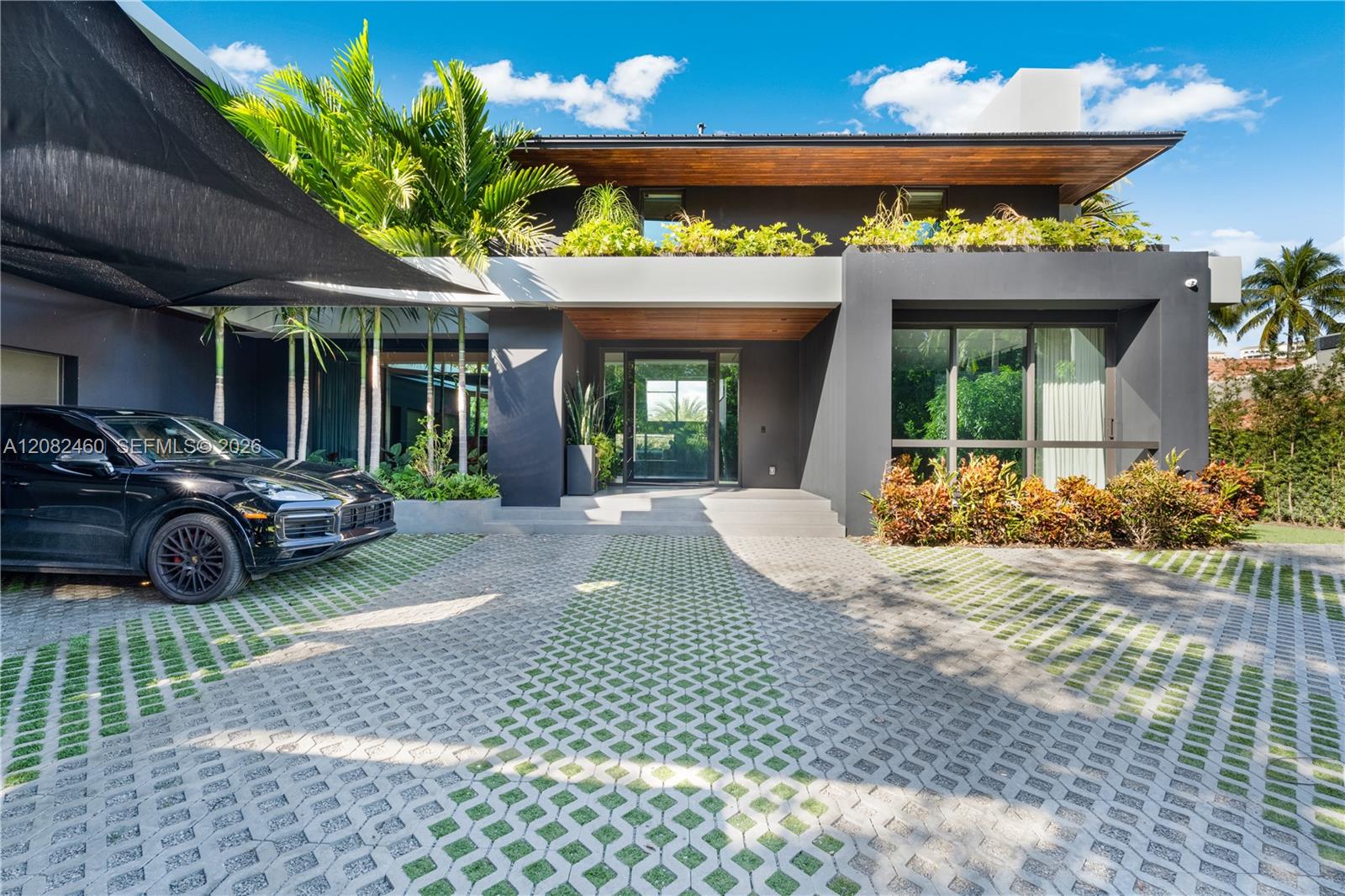 131 Cape Florida Dr