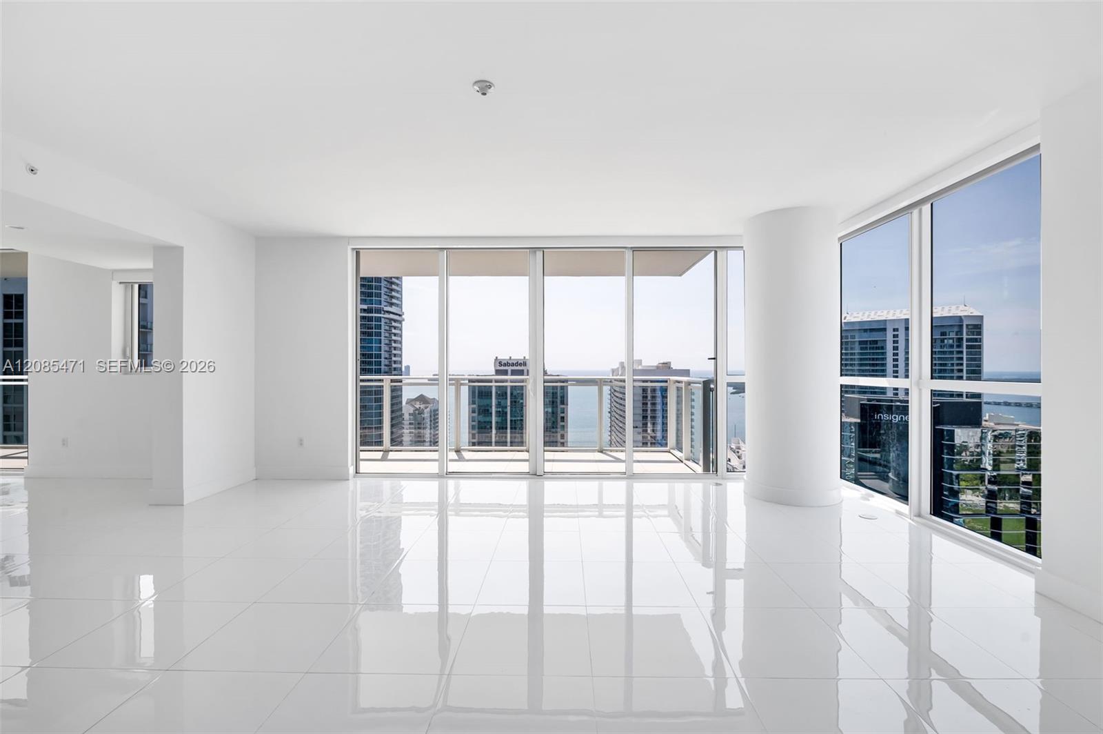 1080 Brickell Ave # 3901 Unit: 3900-3901