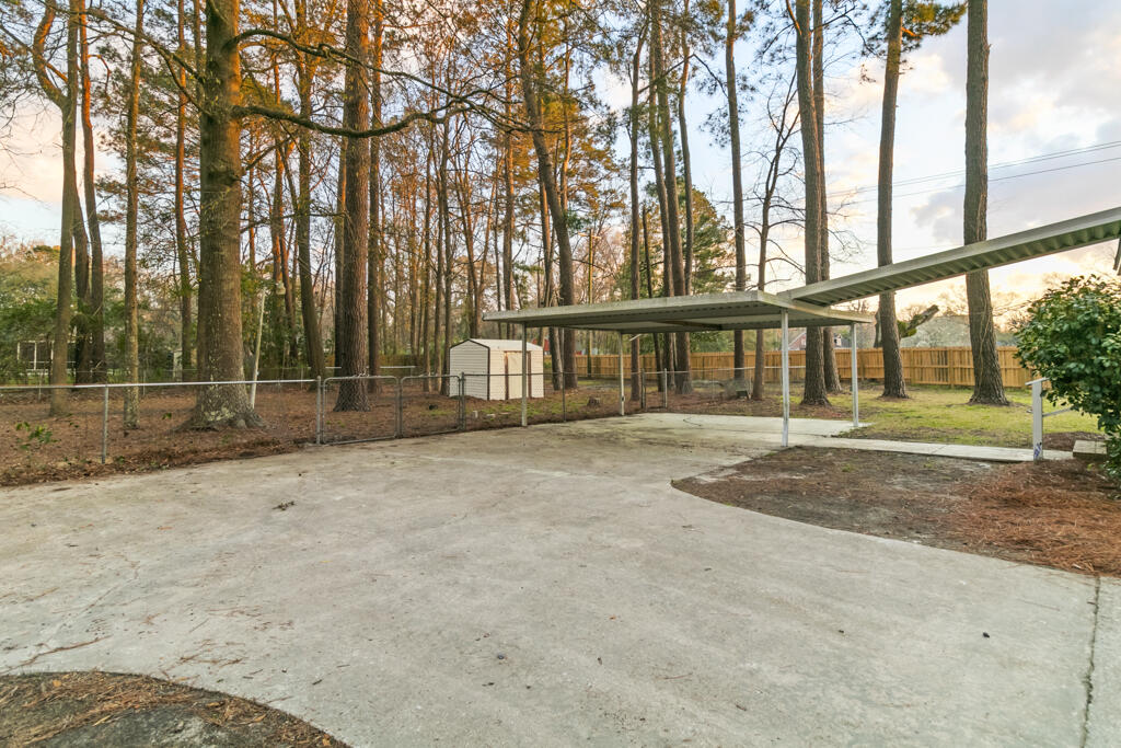 1775 Elm Road