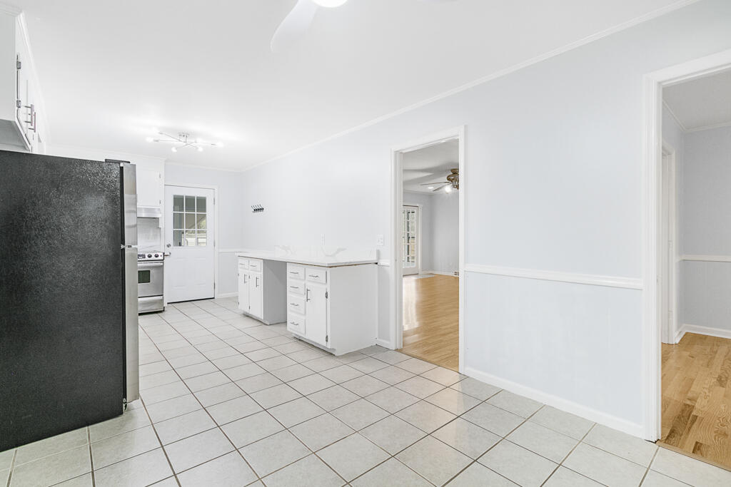 1775 Elm Road