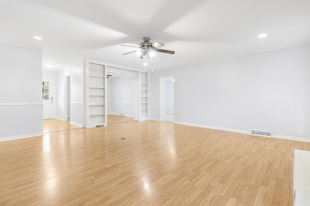 1775 Elm Road