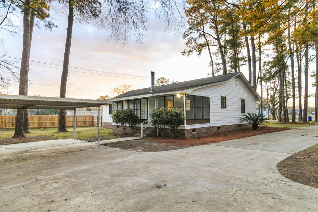 1775 Elm Road