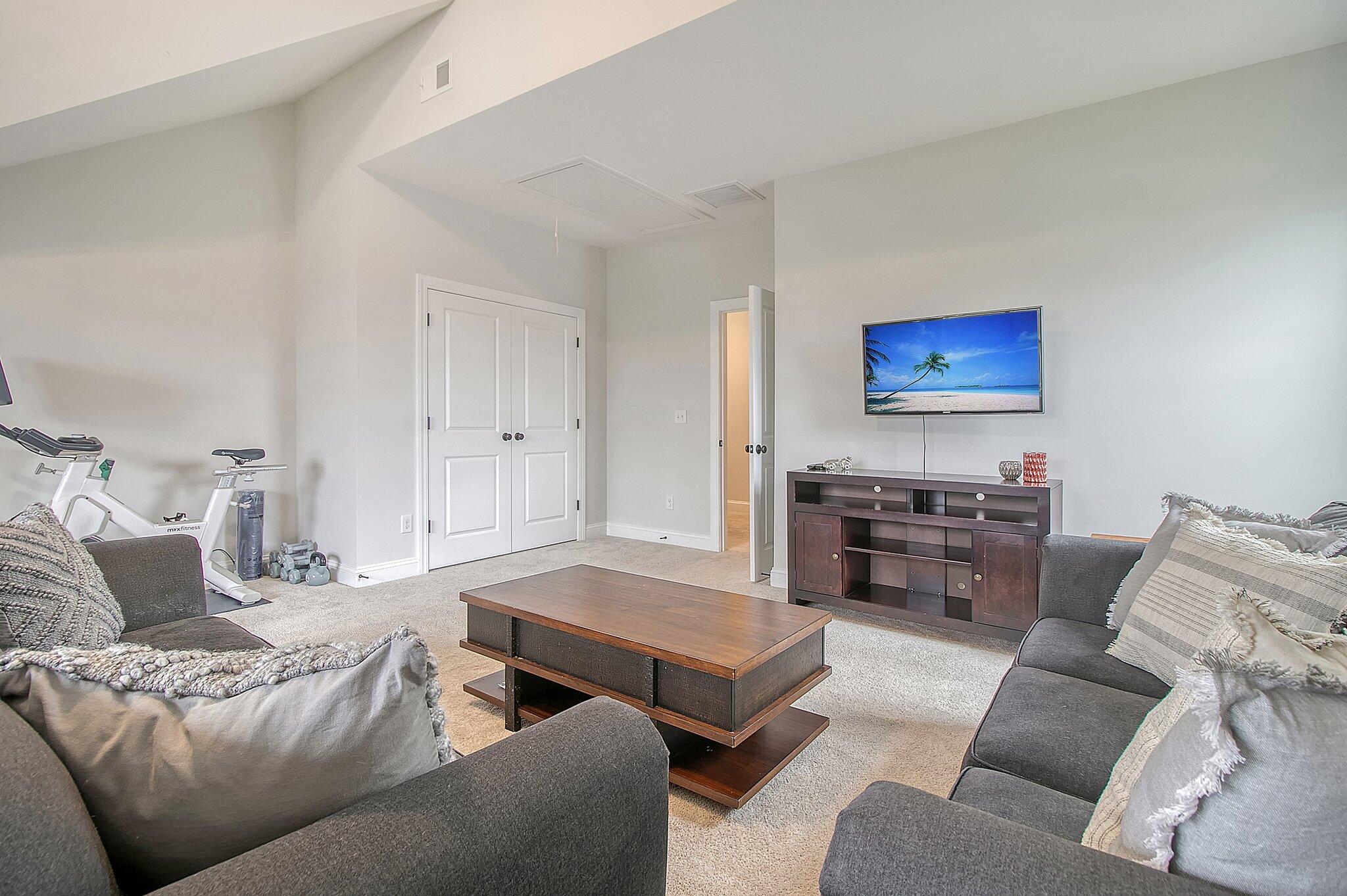 1664 Fort Palmetto Circle