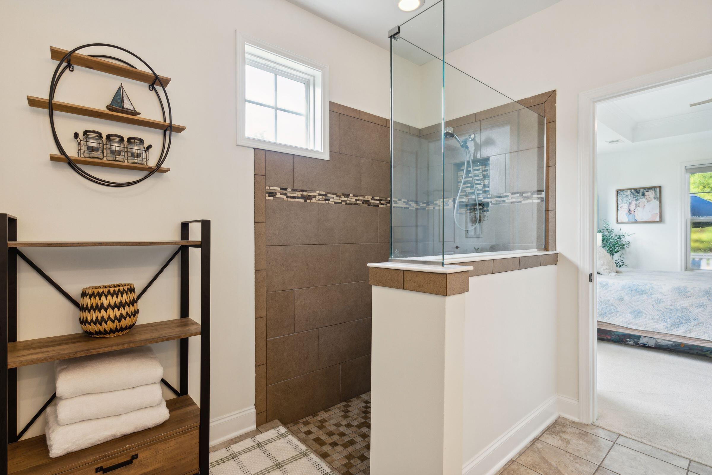 1424 Longspur Drive