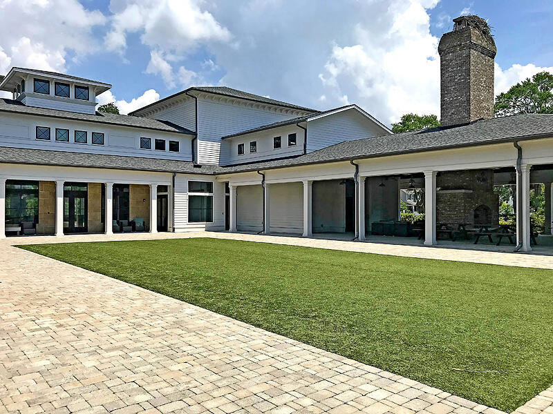 1424 Longspur Drive