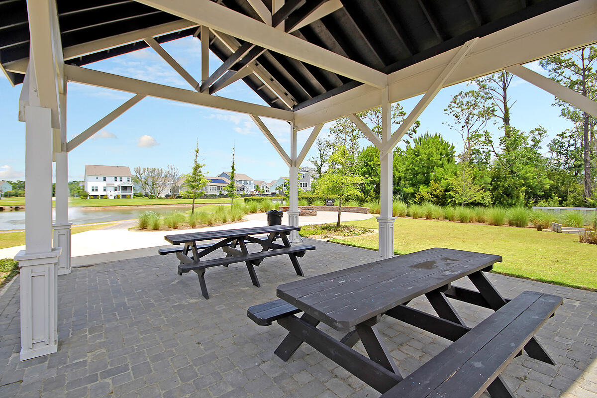 1424 Longspur Drive