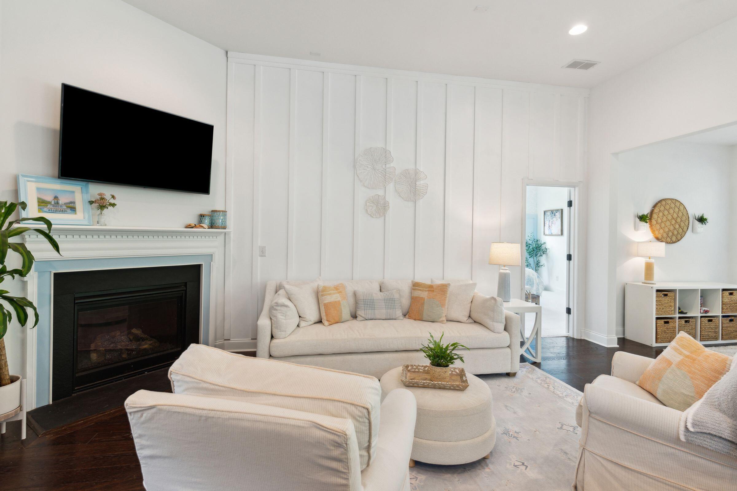 1424 Longspur Drive