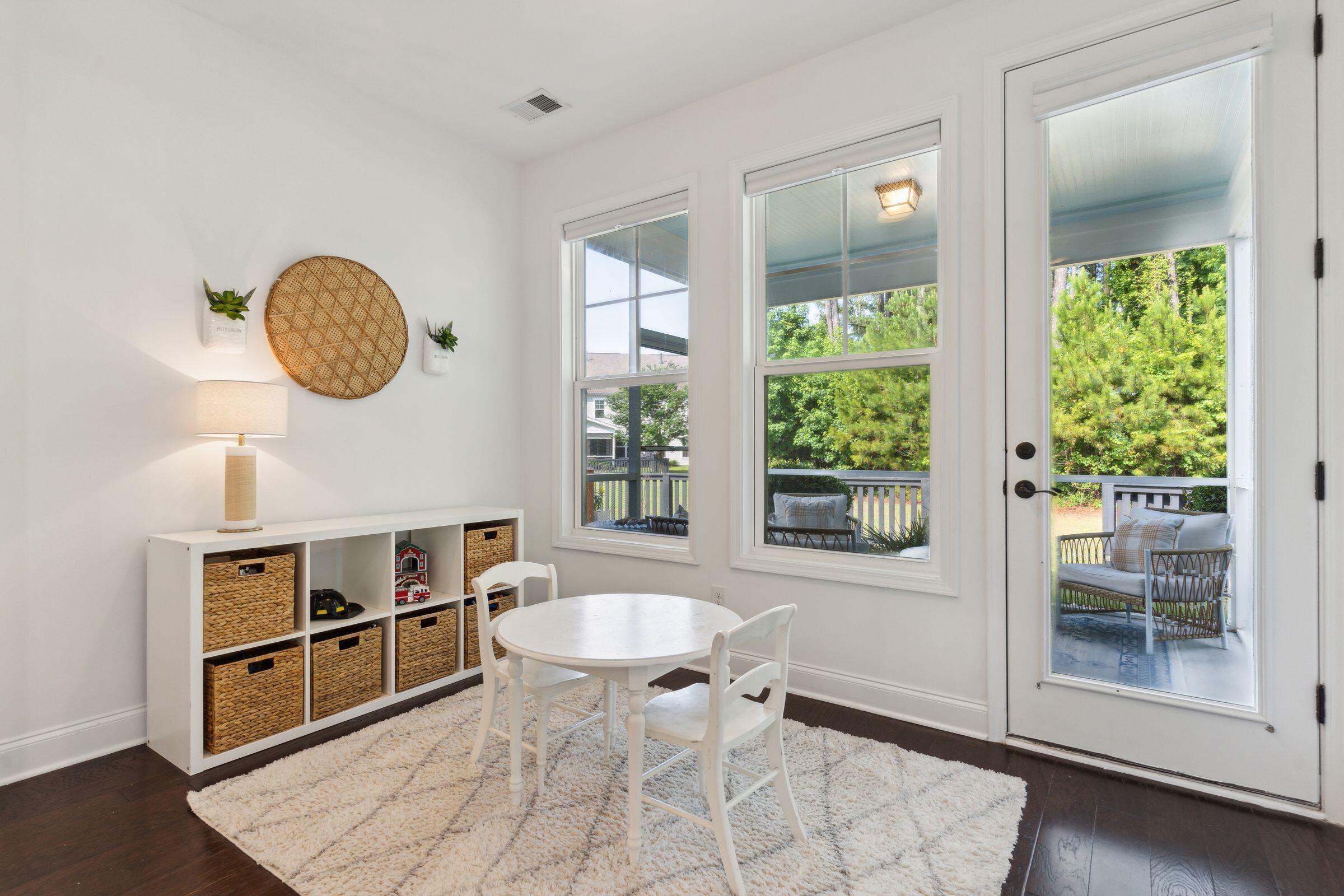 1424 Longspur Drive