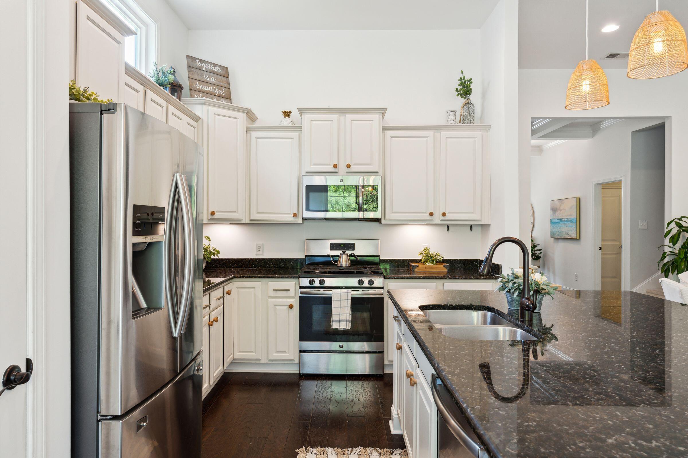 1424 Longspur Drive