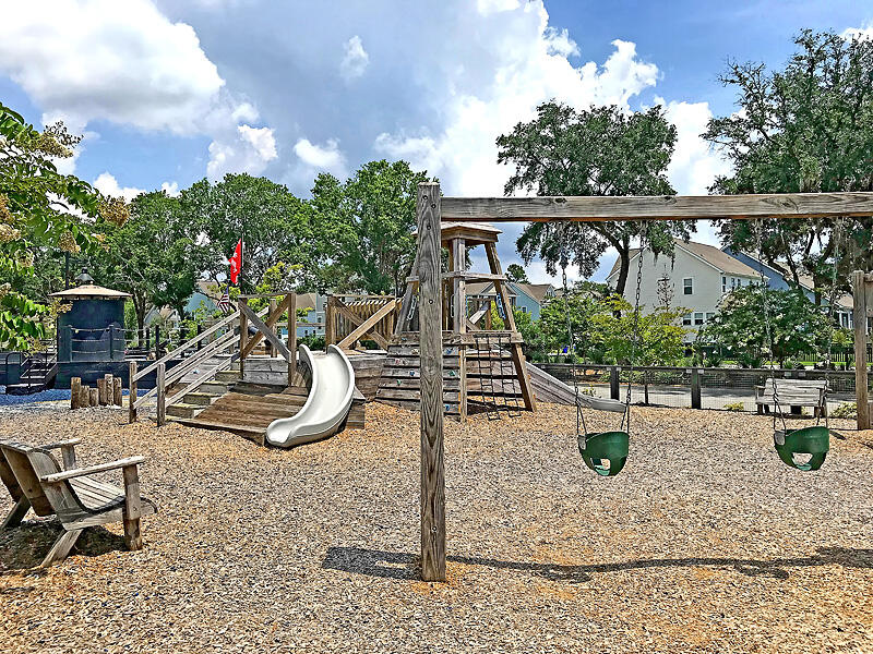 1424 Longspur Drive