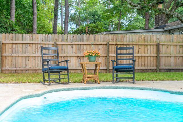 1130 Lee Shore Lane