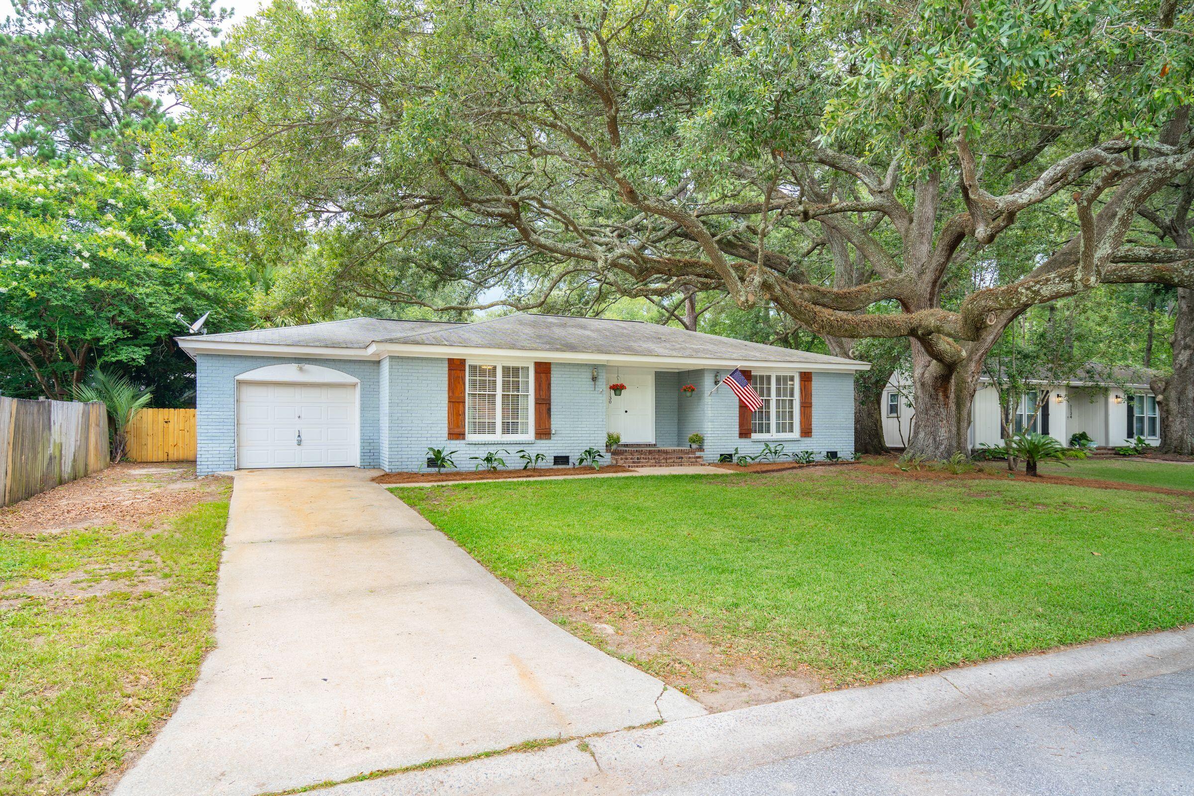 1130 Lee Shore Lane