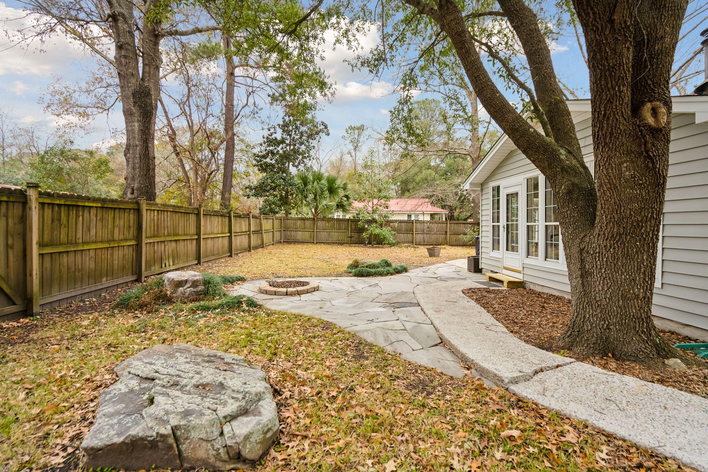 2315 Oakland Road