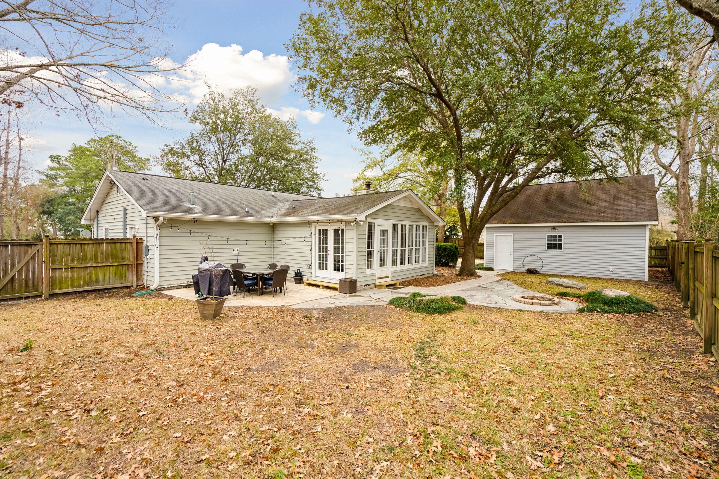 2315 Oakland Road