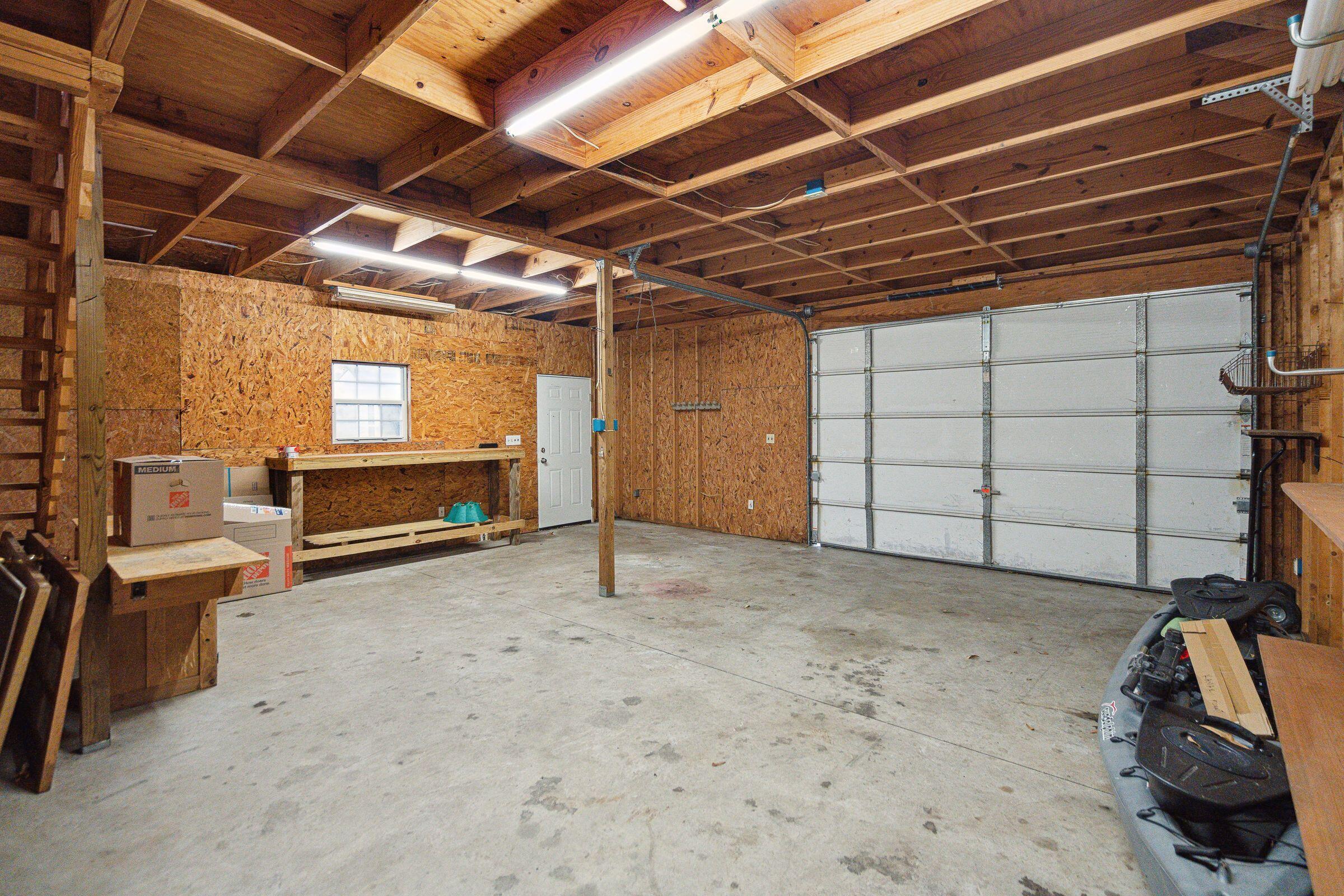 2315 Oakland Road
