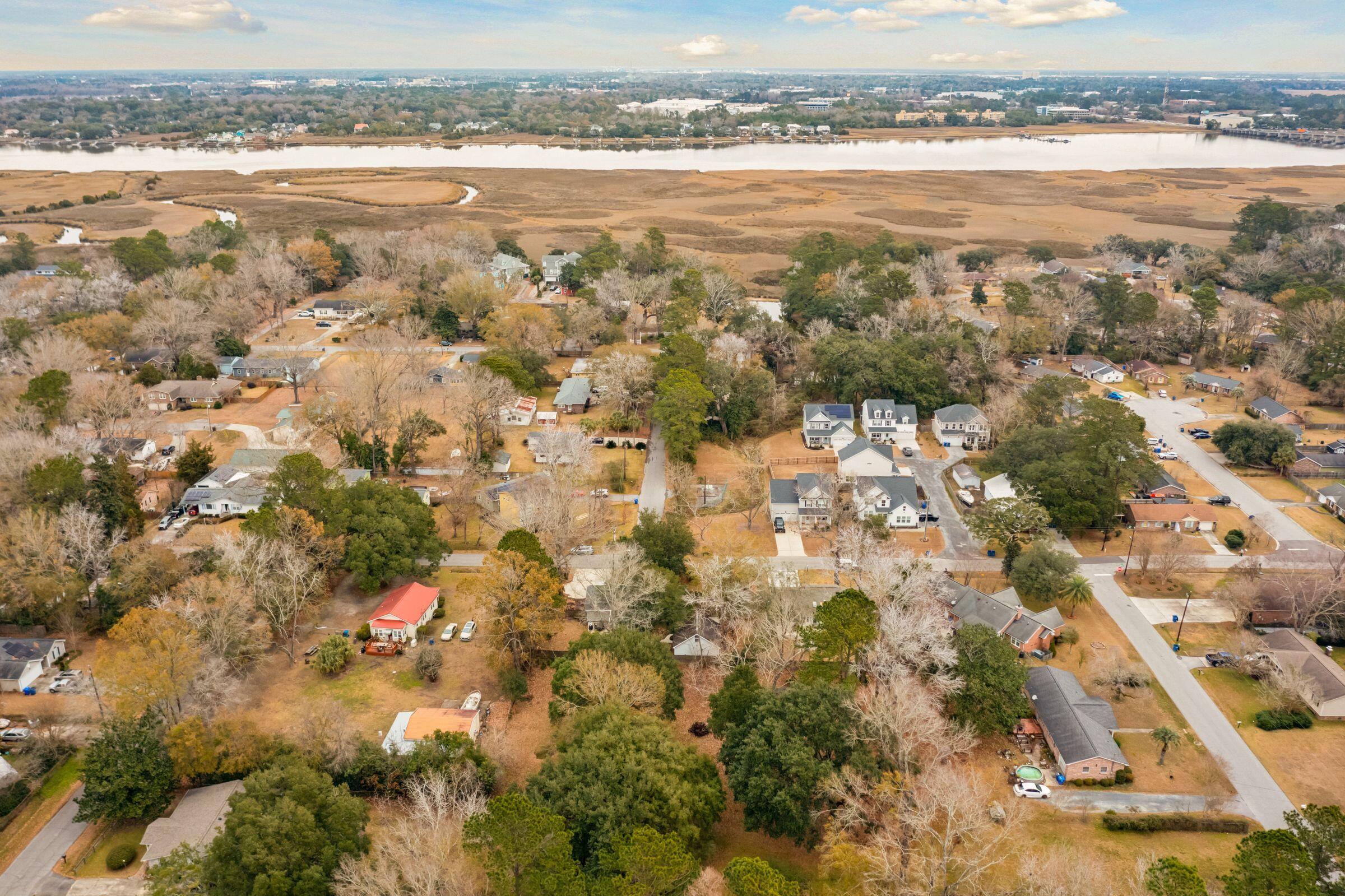 2315 Oakland Road