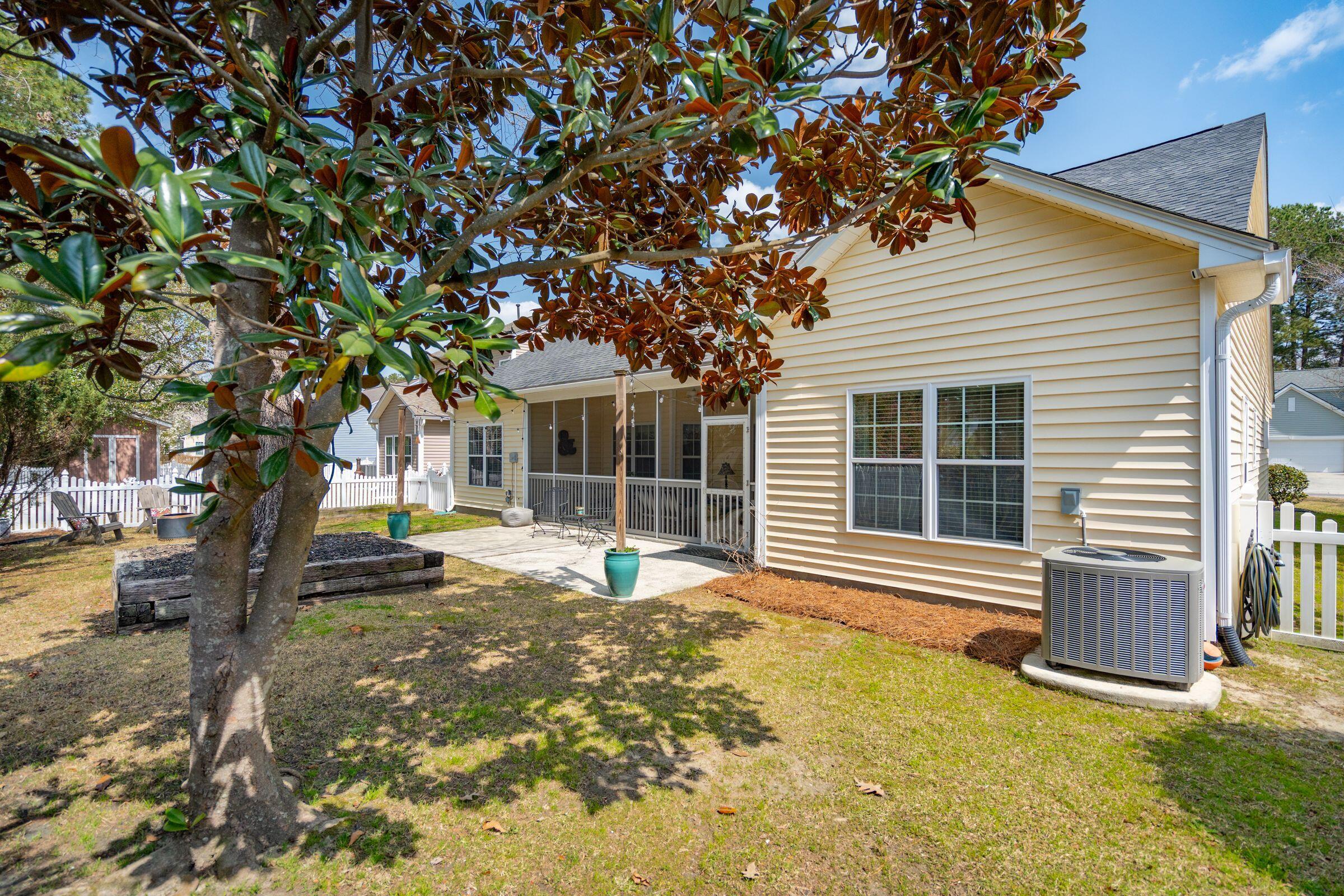 7503 Hawks Circle