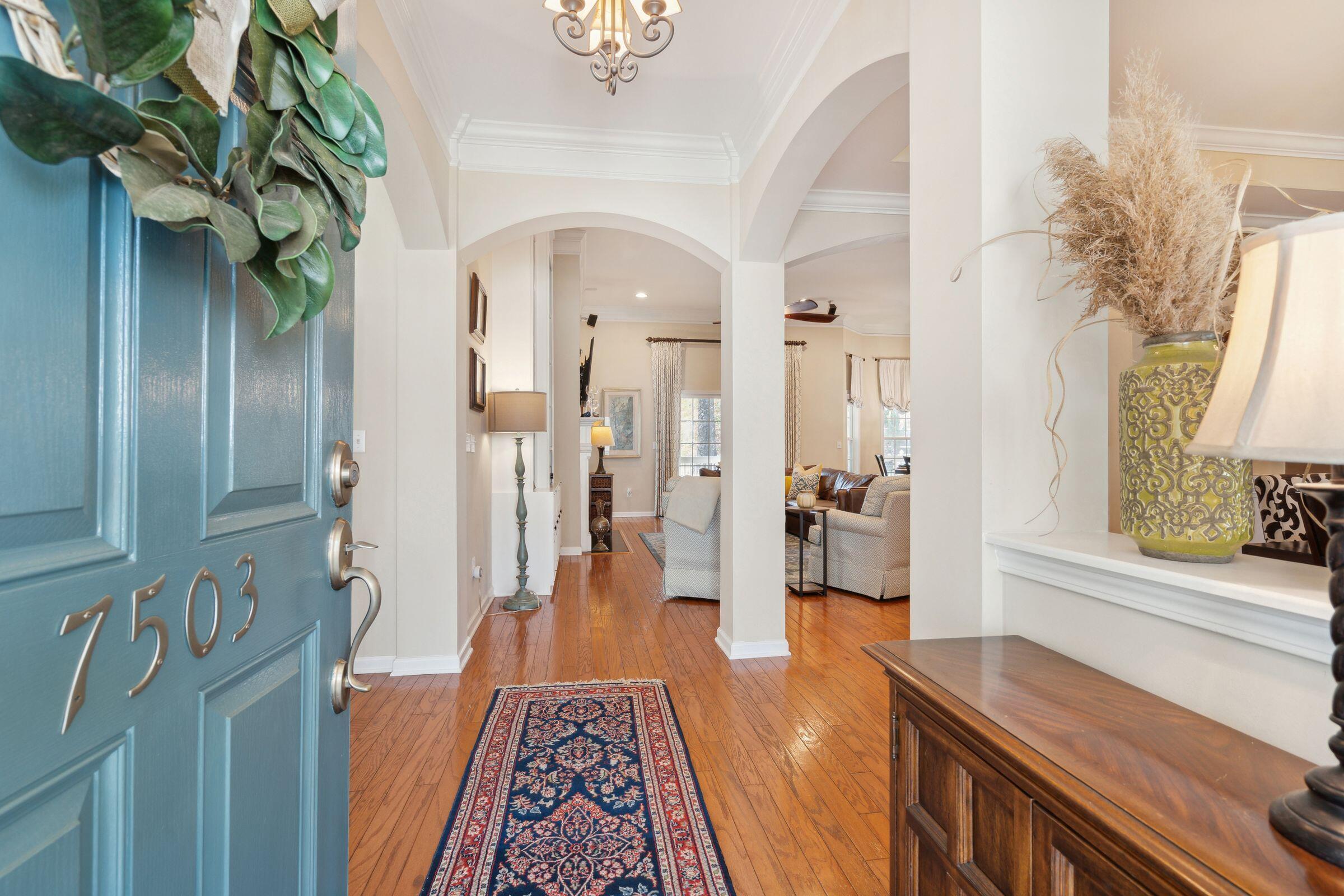 7503 Hawks Circle