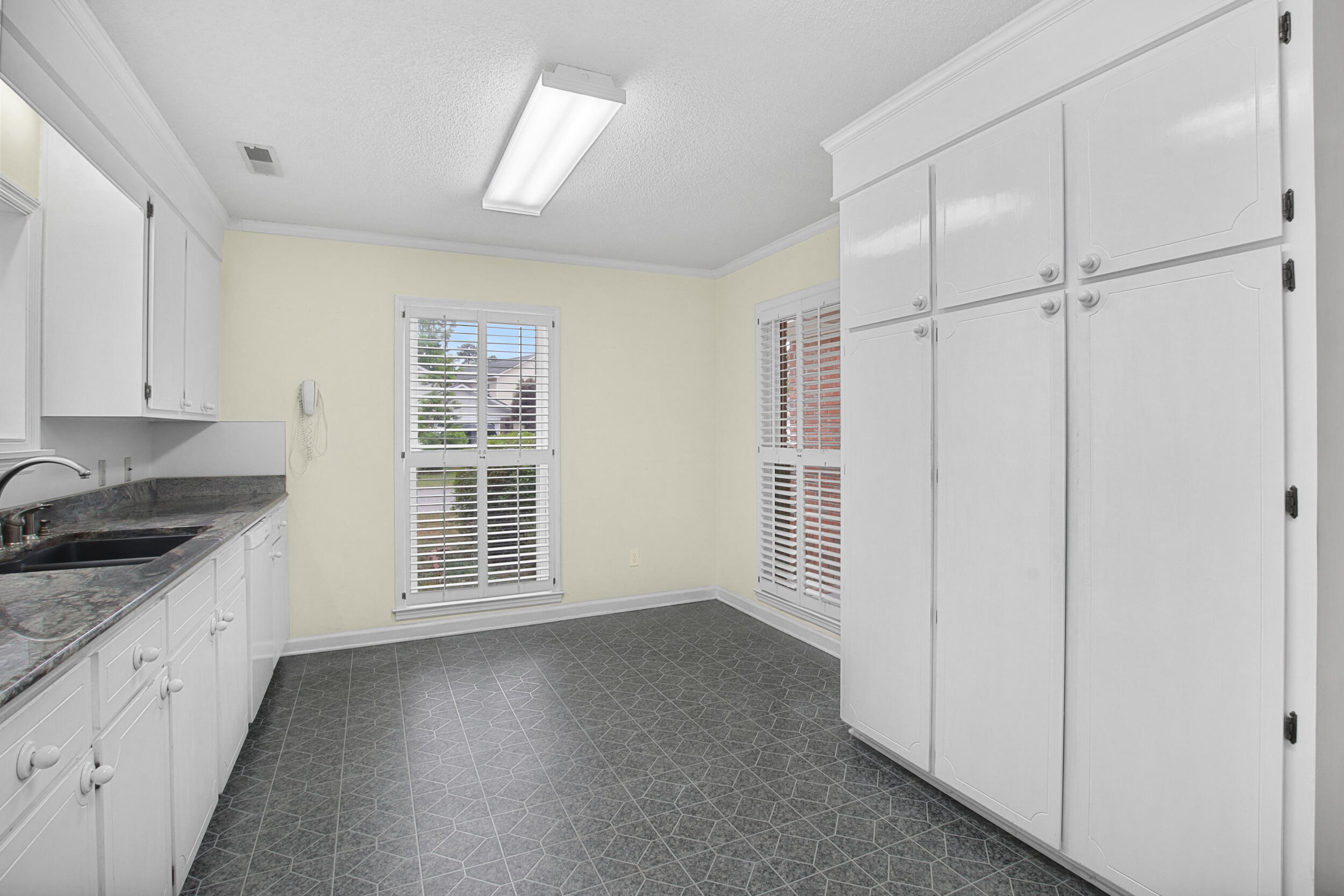 1668 Fairway Place Lane